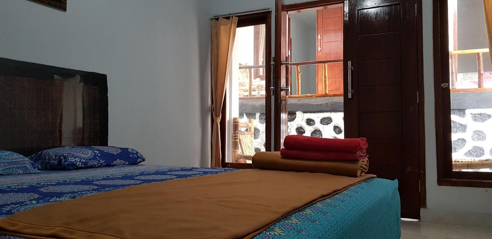 Putri Nyale Bungalow Kuta  Екстериор снимка