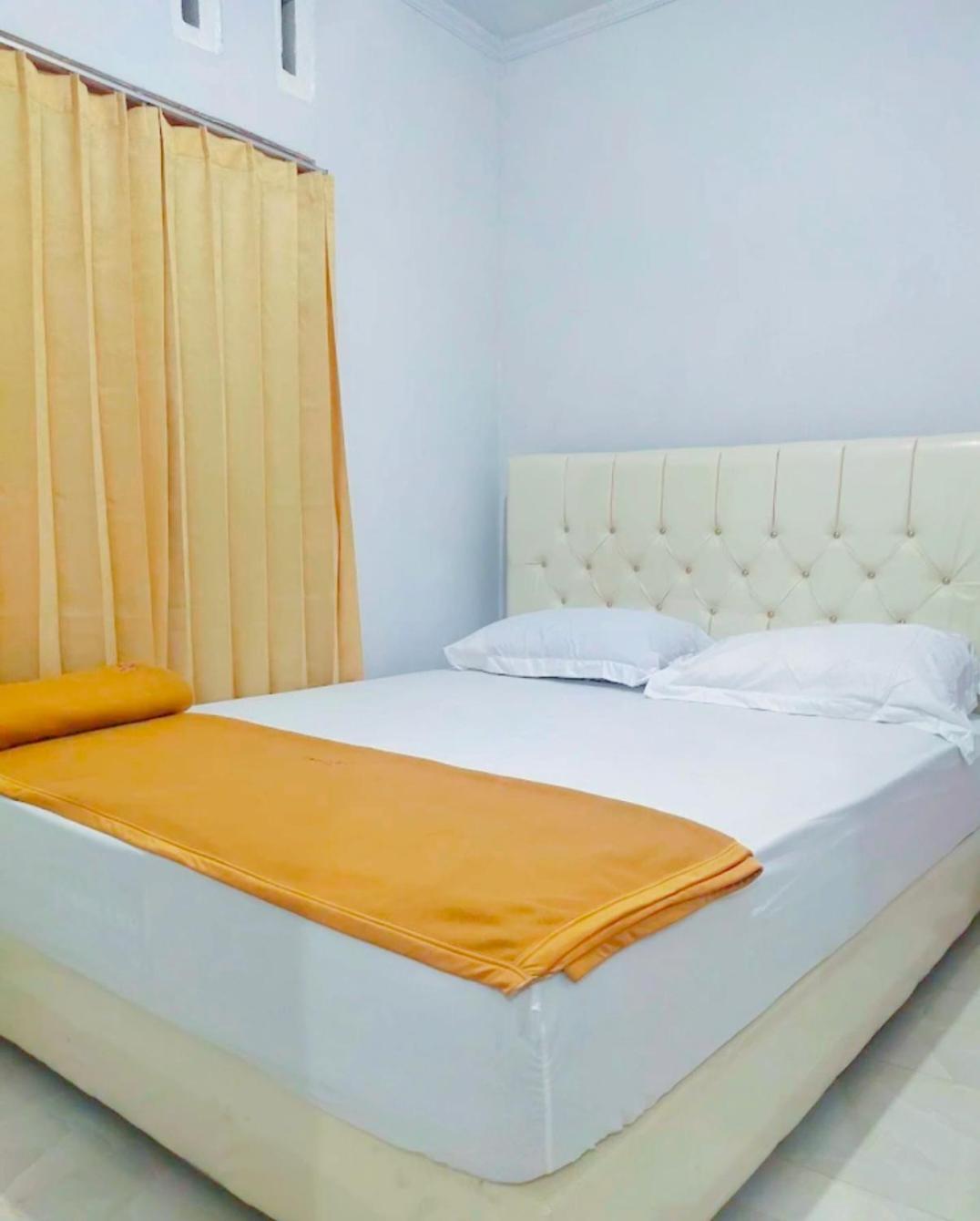 Putri Nyale Bungalow Kuta  Екстериор снимка